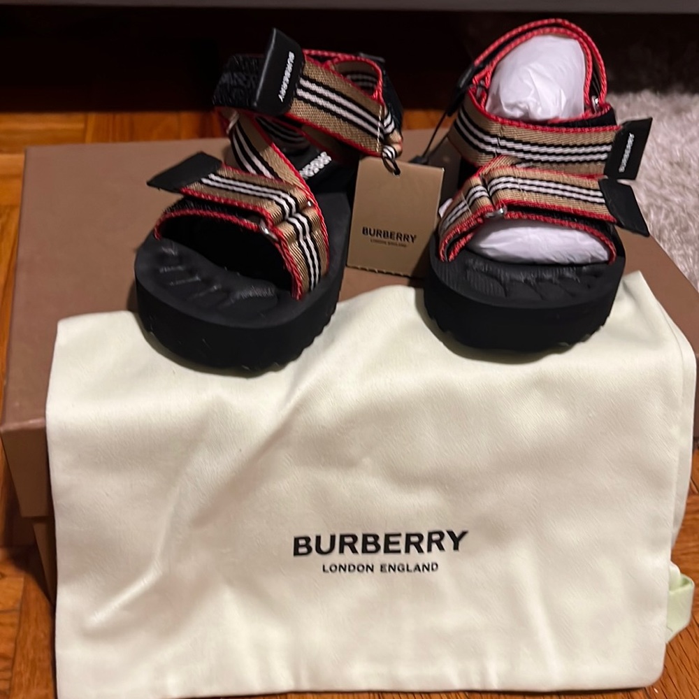 Burberry Sandals